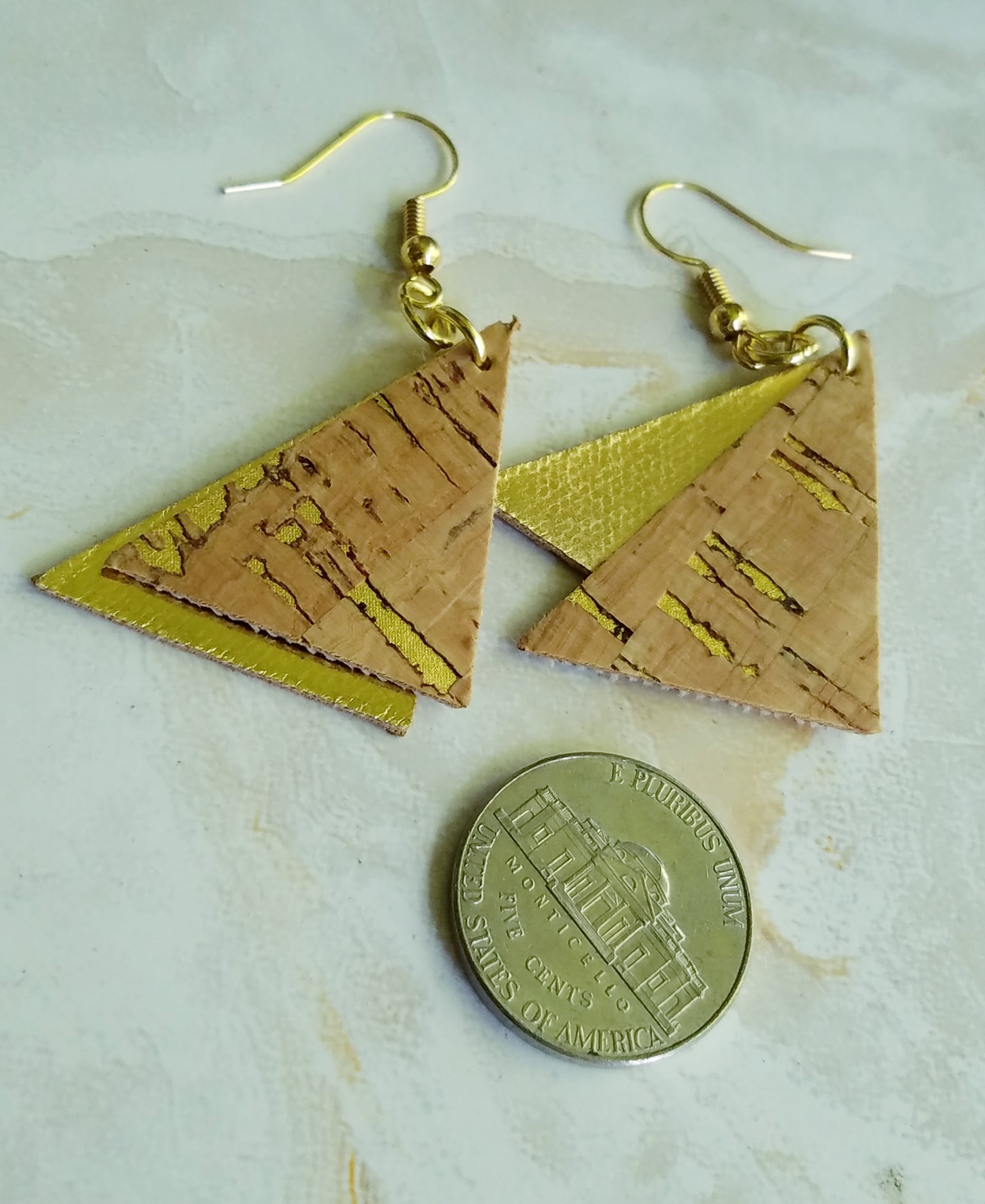 Earrings/ Wire Leather