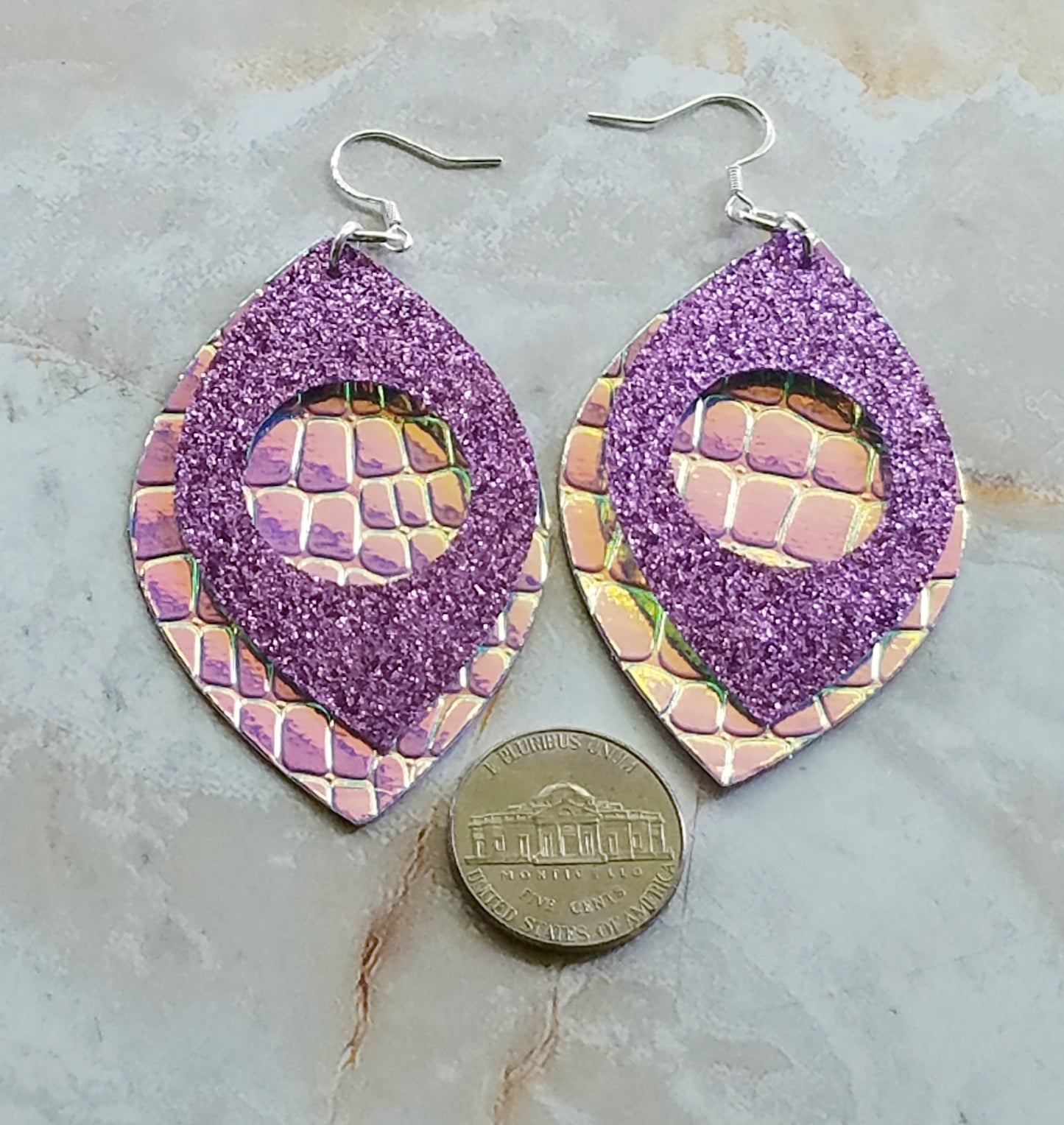 Earrings/ Wire Leather