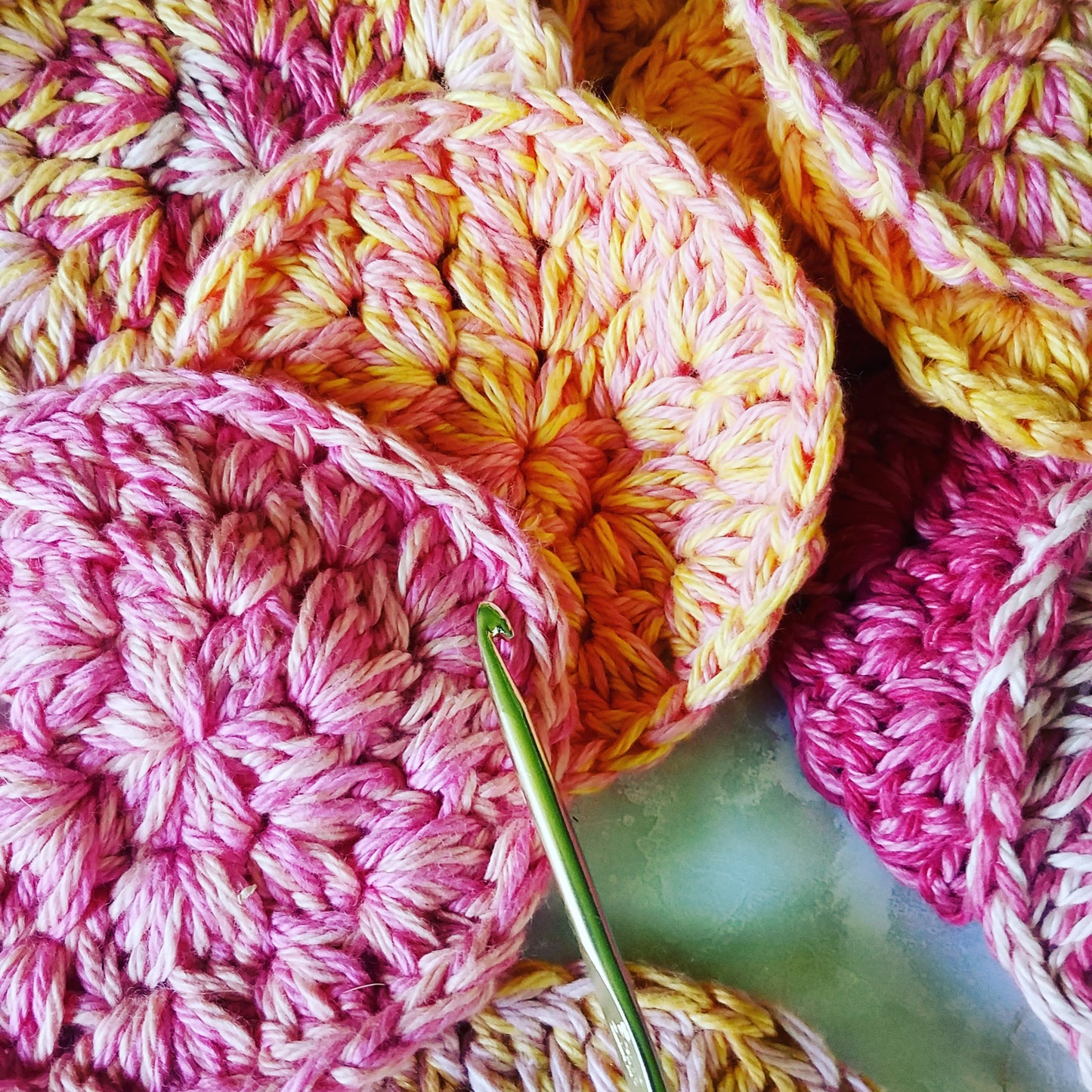 Face Scrubbies